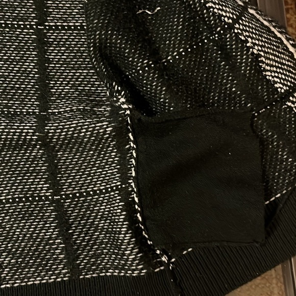 Black and White Shawl Collar Open Front Cardigan with Pockets size small - Picture 6 of 10